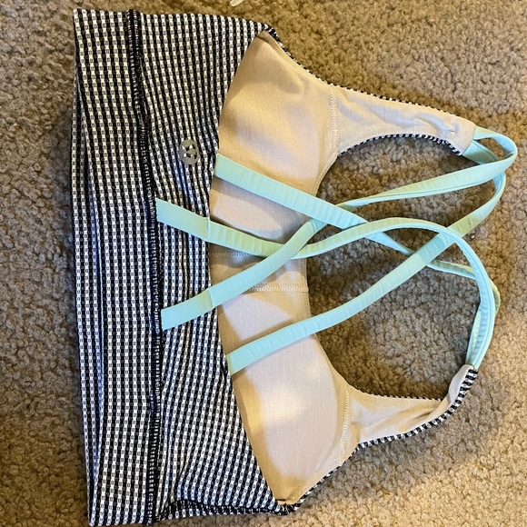 lulu lemon sports bra - Picture 2 of 2
